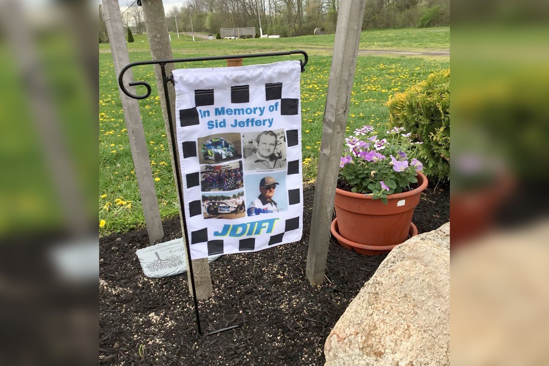 Custom Garden Flags - TAVCO